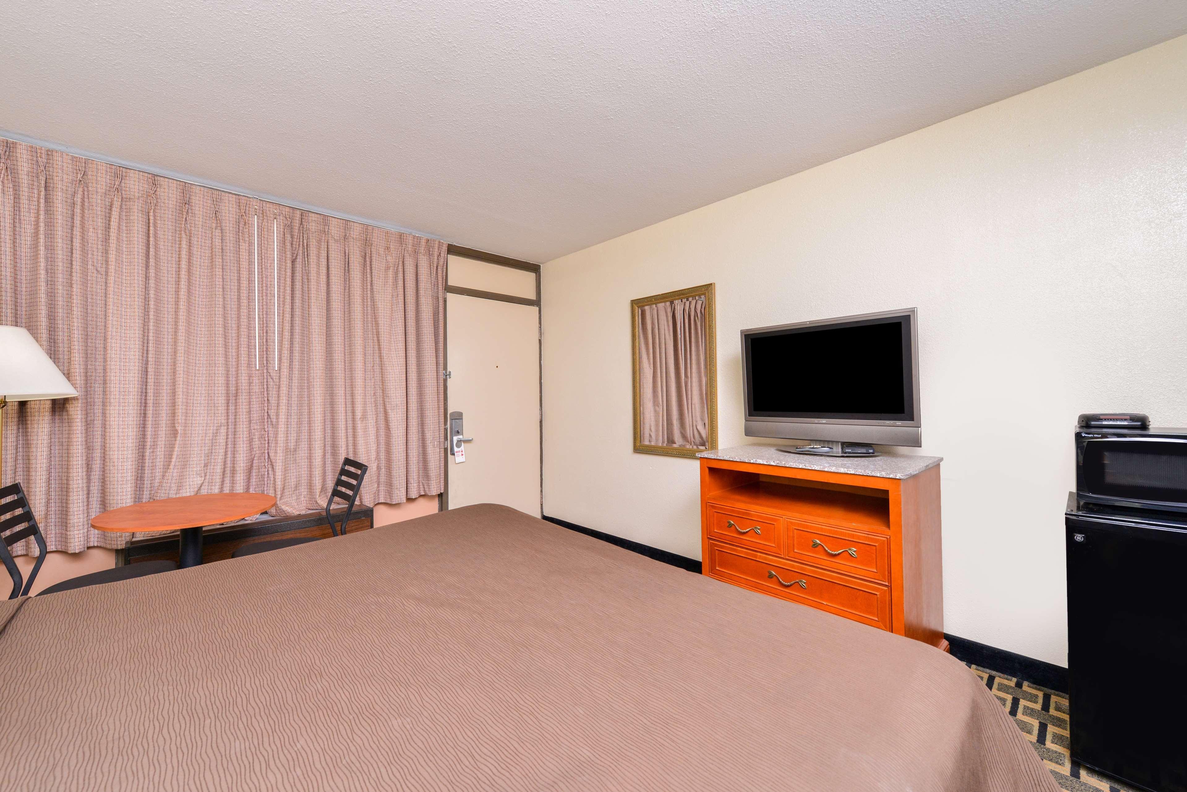 Americas Best Value Inn-Nashville/Airport South Εξωτερικό φωτογραφία